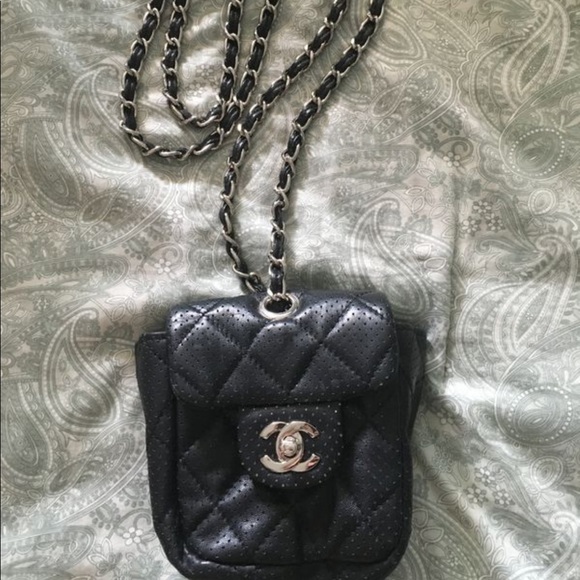 CHANEL Handbags - 🔥CHANEL CROSSBODY🔥